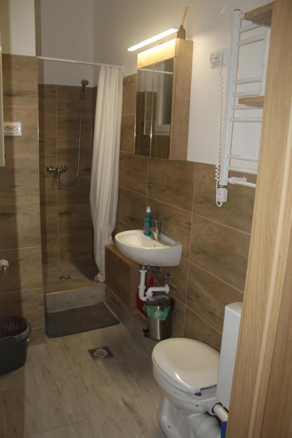 Downtown Studio Apartman Pécs Eksteriør bilde